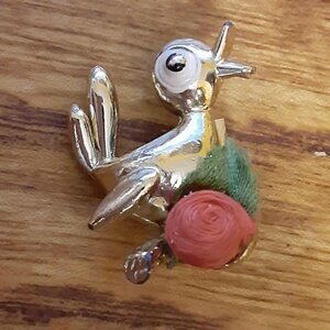 Vintage Small Gold Tone Baby Bird Pin Brooch Threaded Rose